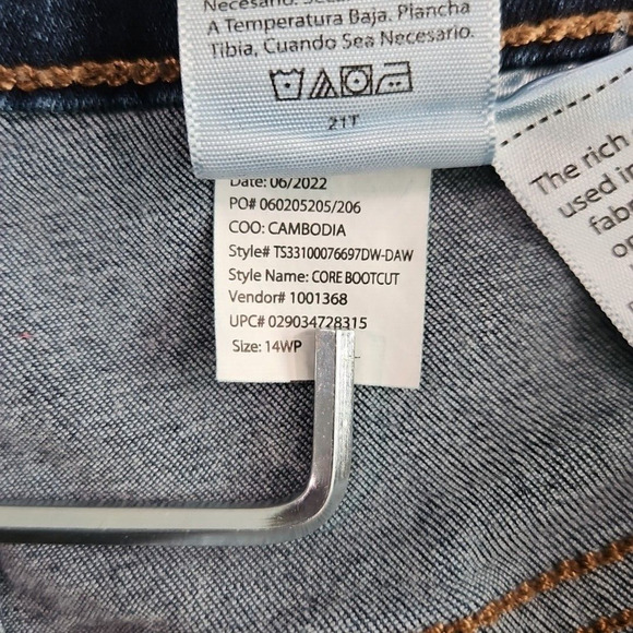 Terra & Sky Jeans Women's 14WP (34x29) Petite Core Bootcut Dark Wash Blue - Picture 9 of 16